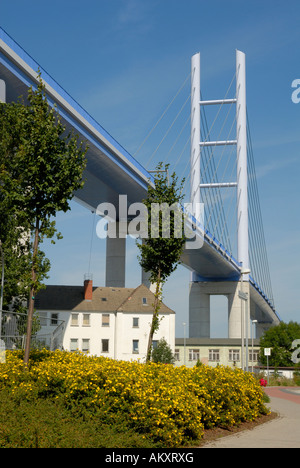 Ruegenbruecke, neue Brücke verbindet die Stadt Stralsund und der Insel Rügen, Rugia, Mecklenburg-Western Pomerania, Deutschland Stockfoto