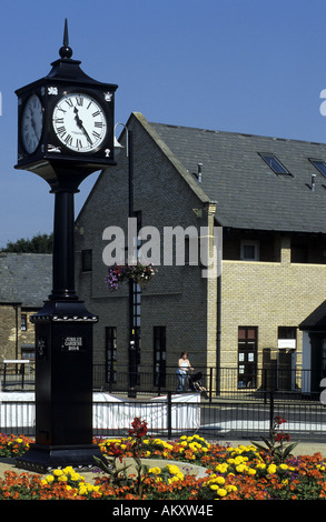 Jubilee Gardens und Uhr, Chatteris, Cambridgeshire, England, UK Stockfoto