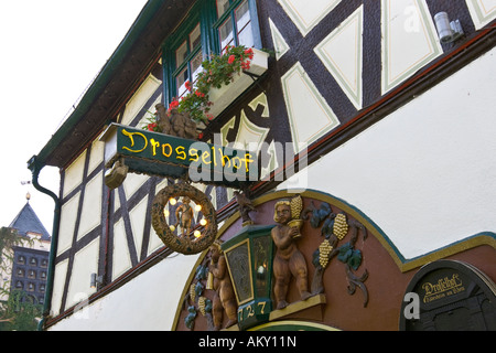 Restaurant-Zeichen in der Drossel Lane, Rüdesheim am Rhein, Hessen, Deutschland Stockfoto