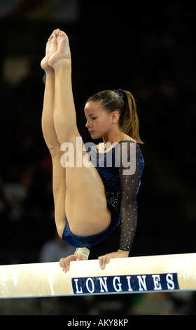 Künstlerische Gymnastik Schwebebalken Francesca BENOLLI ITA künstlerische Gymnastik World Championships 2007 Stuttgart Baden-Wuerttember Stockfoto