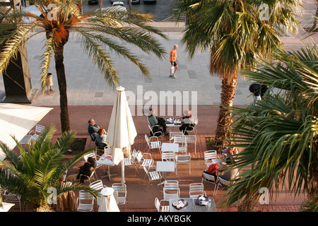 Cafe am Port Olimpic in Barcelona, Katalonien, Spanien Stockfoto