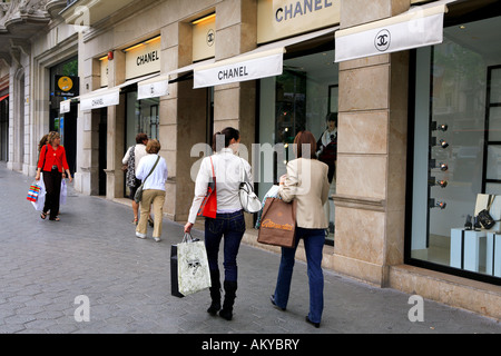 Spanien, Katalonien, Barcelona, Passeig de Gracia, Chanel boutique Stockfoto