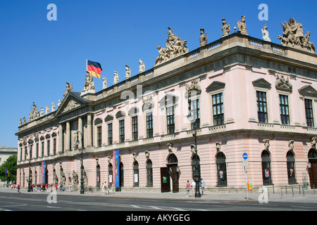 Zeughaus (Zeughaus), Unter Den Linden, Berlin, Deutschland Stockfoto