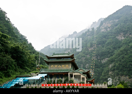 Seilbahn zum Purple Cloud Tempel Wudangshan, China Stockfoto