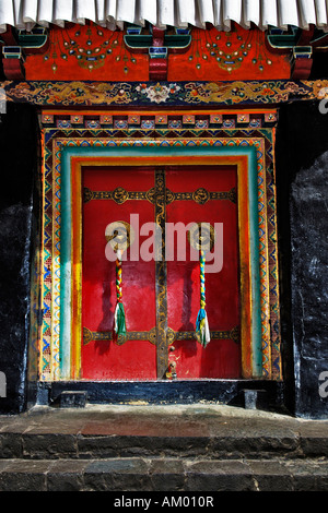 Tor, Jamkhang Chenmo Kloster, Tashilhunpo, Tibet, Asien Stockfoto