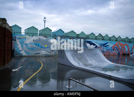 Skateboard parkähnlichen Areal mit Graffiti-Wände an der Hove Lagoon Hove England UK Stockfoto