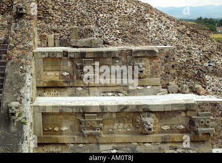 Tablero Tafeln am Tempel des Quetzalcoatl Stockfoto