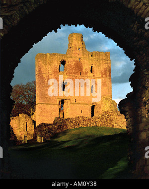 Das halten von Norham Castle von der West Gate einmal gilt als der gefährlichste Ort in England gesehen Stockfoto