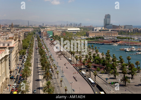 Blick über die Moll De La Fusta mit Hafen, Barcelona, Katalonien, Spanien Stockfoto