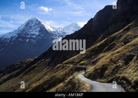 Bergweg von ersten in Richtung Kleine Scheidegg, hinter der Nordwand des Eiger /canton Bern/Schweiz Stockfoto