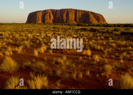 Ayers Rock, Uluru, magischen Felsen der Aborigines, Yulara, Ayers Rock, Northern Territories, Australien, Australien genannt Stockfoto