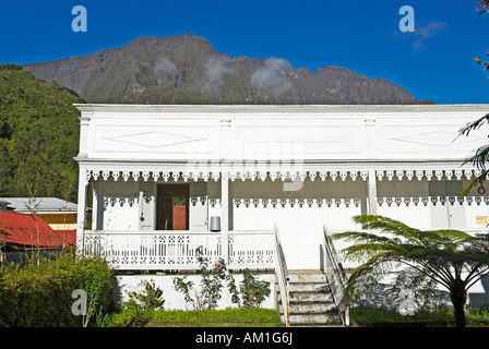 Kolonialarchitektur in Hell-Bourg, Caldera Cirque de Salazie, La Réunion, Frankreich, Afrika Stockfoto