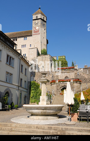 Rapperswil - der Marktplatz und das Schloss - Kanton St. Gallen, Schweiz, Europa. Stockfoto