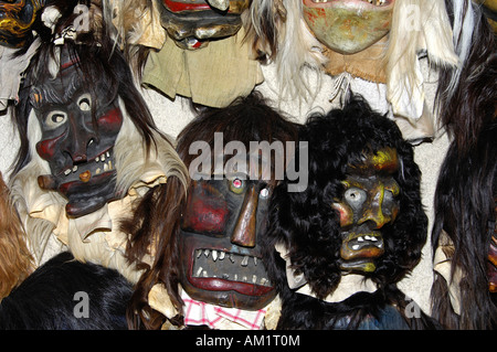 Tschaeggaetae, gemacht traditionelle Holzmaske von Zirbe, Maske Holzwerkstatt Wiler, Lötschental, Wallis, Schweiz Stockfoto