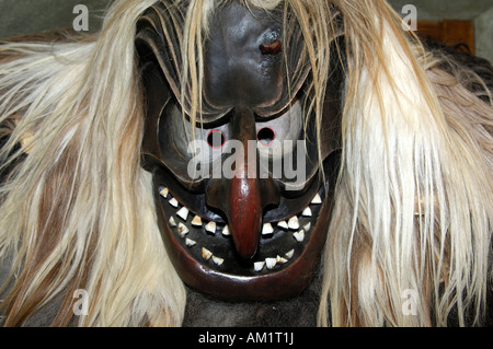Tschaeggaetae, gemacht traditionelle Holzmaske von Zirbe, Maske Holzwerkstatt Wiler, Lötschental, Wallis, Schweiz Stockfoto