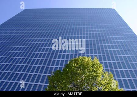 Glas vorne Hochhaus Wolkenkratzer Highlight Towers München Bayern Deutschland Stockfoto