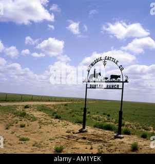 Geographie / Reisen, USA, New mexico, Landschaft / Landschaften, Dunlap Ranch, Zeichen der Farm, in der Nähe von Roswell, Nordamerika, Felder, CE Stockfoto