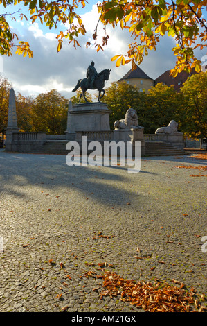 Karlsplatz mit Denkmal für deutsche Kaiser Wilhelm I., Stuttgart, Baden-Württemberg, Deutschland, Europa Stockfoto