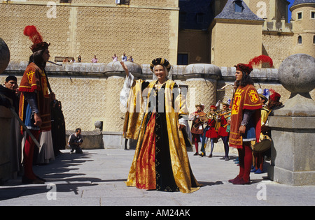 Krönung von Isabella i. von Kastilien im Alcazar Burg Mittelalter FESTIVAL in SEGOVIA Spanien Stockfoto