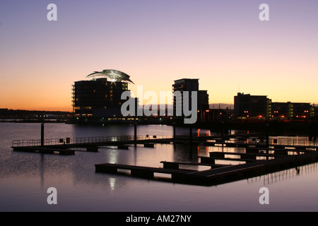 Cardiff Bay Cardiff Caerdydd Wales UK Dämmerung Nacht Sonnenuntergang Stockfoto