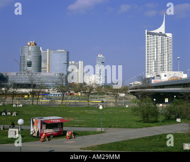 Geographie/Reisen, Österreich, Wien, Cityviews/Stadtansichten, Donaupark, mehrstöckiges Gebäude, Vienna International Center (UNO-City), Donau-City, Additional-Rights - Clearance-Info - Not-Available Stockfoto