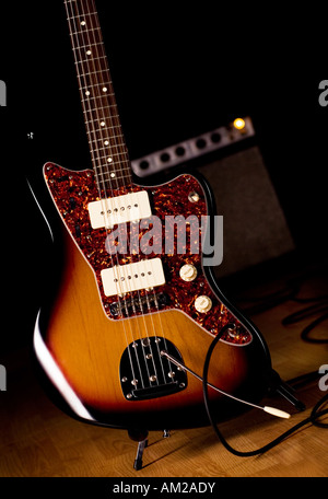 Gitarre und Verstärker Stockfoto