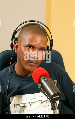 Radio-Moderator von Bush Radio, Cape Town, Südafrika Stockfoto