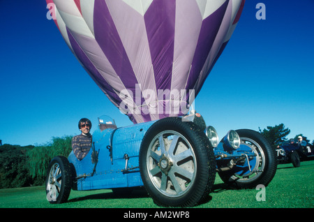 Ein blauer Bugatti Auto beim 35. jährliche Concours D Eleganz-Wettbewerb in Carmel CA Stockfoto