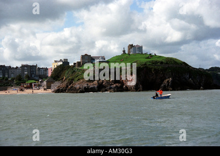 Tenby vom Meer aus gesehen Stockfoto