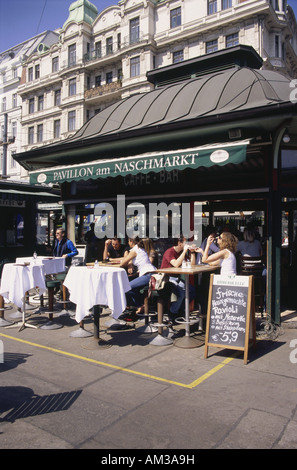 Geographie/Reisen, Österreich, Wien, Gastronomie, "Pavillon am Naschmarkt', Cafe, Additional-Rights - Clearance-Info - Not-Available Stockfoto