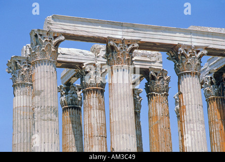 Antike Tempel des Olympischen Gottes Zeus in Athen Griechenland Stockfoto