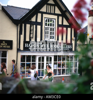 Buchhandlung in Hay on Wye Powys Wales UK während der Heu-Literaturfestival Stockfoto