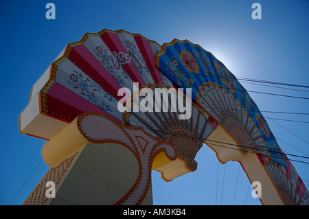 Spanien Andalusien Sevilla Los Remedios Bezirk Haupttor der Feria De Abril 2005 Stockfoto