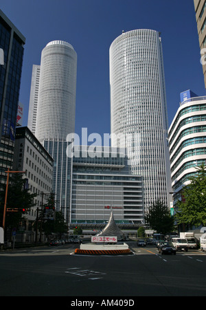 Die Twin Tower Gebäude am Bahnhof Nagoya in Nagoya Japan Asia World Expo City 2005 Stockfoto