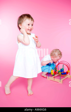 Spielende Kinder Stockfoto