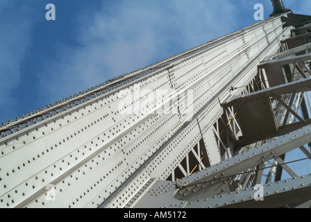 Nieten und Baustahl Träger in eine Detail-Aufnahme einer Brücke über einen Fluss. Dieses ist Bear Mountain Bridge, NY USA Stockfoto