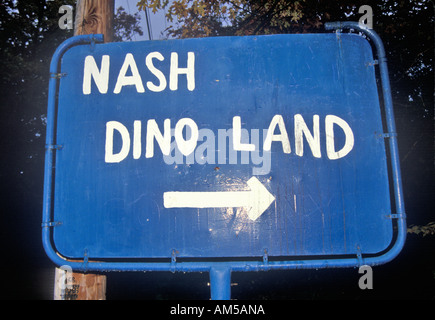 Zeichen für Nash Dino Land South Hadley Massachusetts Stockfoto