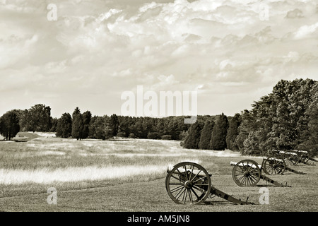 Manassas National Battlefield Park. Batterie aus verschiedenen Bronze gegossen Napoleons Kanonen und Parrot-Geschütze. Stockfoto