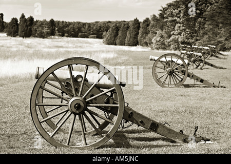 American Civil War Manassas National Battlefield Park. Batterie aus Bronze gegossen Napoleons Kanonen und Parrot-Geschütze. Stockfoto