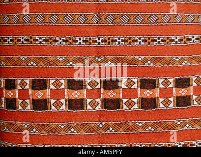 Teppich zum Verkauf auf einem Markt in Meknes Medina, Marokko Stockfoto