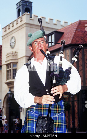 Scotsman Dudelsack, britischen Sektion von EPCOT Center, Disney World, Orlando, Florida, USA Stockfoto
