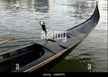 Rückenbereich eine Gondel auf dem Wasser 1. Dezember 2007 Stockfoto