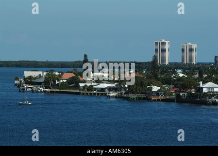 Von einer Brücke von West Palm Beach in Florida anzeigen Stockfoto