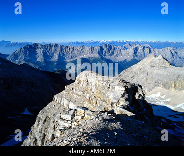 Birkkarspitze, Vomper-Kette, Blick auf das Karwendel-Hauptkamm, Tirol, Österreich Stockfoto