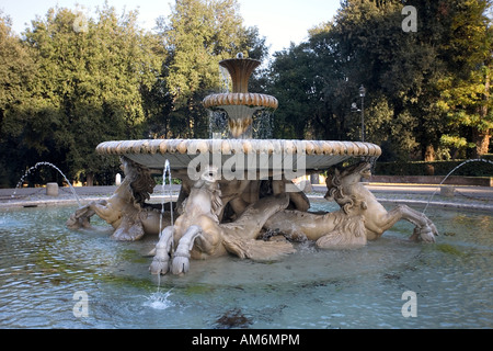 Fontana dei Cavalli Marini, Brunnen von Seepferdchen, im Park Borghese, Rom, Italien Stockfoto