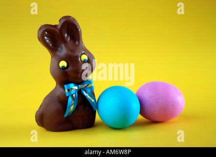 Ein Sektierer, nichtreligiöse Ostern Bild von einigen der Dinge Kinder weltweit gehen für: Süßigkeiten, Goodies, Hasen und Ostereier. Stockfoto