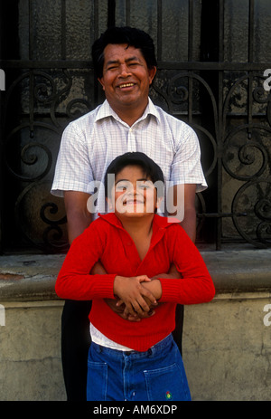 Mexikanische Volk, erwachsenen Mann, Mann, Junge, Junge, Vater und Sohn, Oaxaca de Juárez, Oaxaca, Mexiko Stockfoto