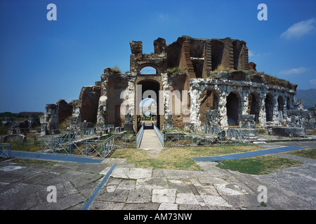 Santa Maria Capua Vetere Kampanien Italien alten bleibt des Amphitheaters erbaut zwischen dem 1.-2. Jahrhundert n. Chr. Stockfoto