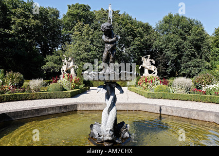 Brunnen am Barockgärten, Wasserburg Anholt, zurück, Westpahlia, NRW, Deutschland Stockfoto