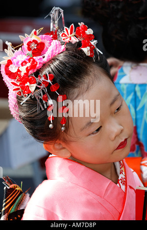 Kleine japanische Mädchen schaut skeptisch, Japenese Messe, Düsseldorf, NRW, Deutschland Stockfoto